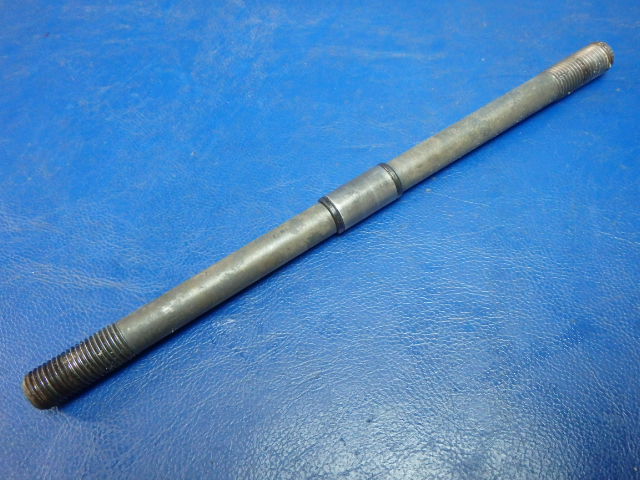 531212 Continental O-300-D - Bolt-Crankcase Tie